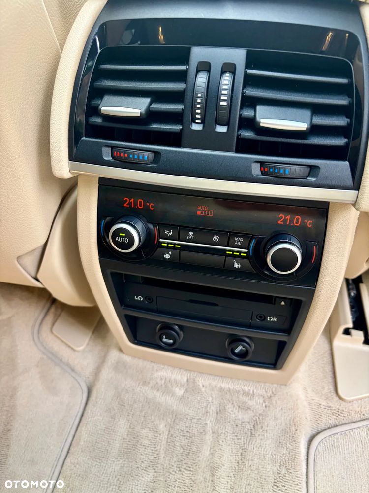 BMW X5 xDrive35i Edition Exclusive - 25