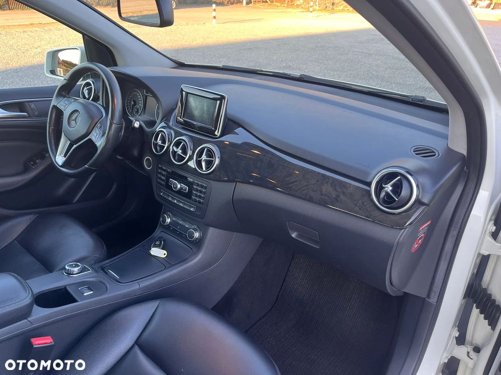 Mercedes-Benz Klasa B 180 CDI 7G-DCT - 18