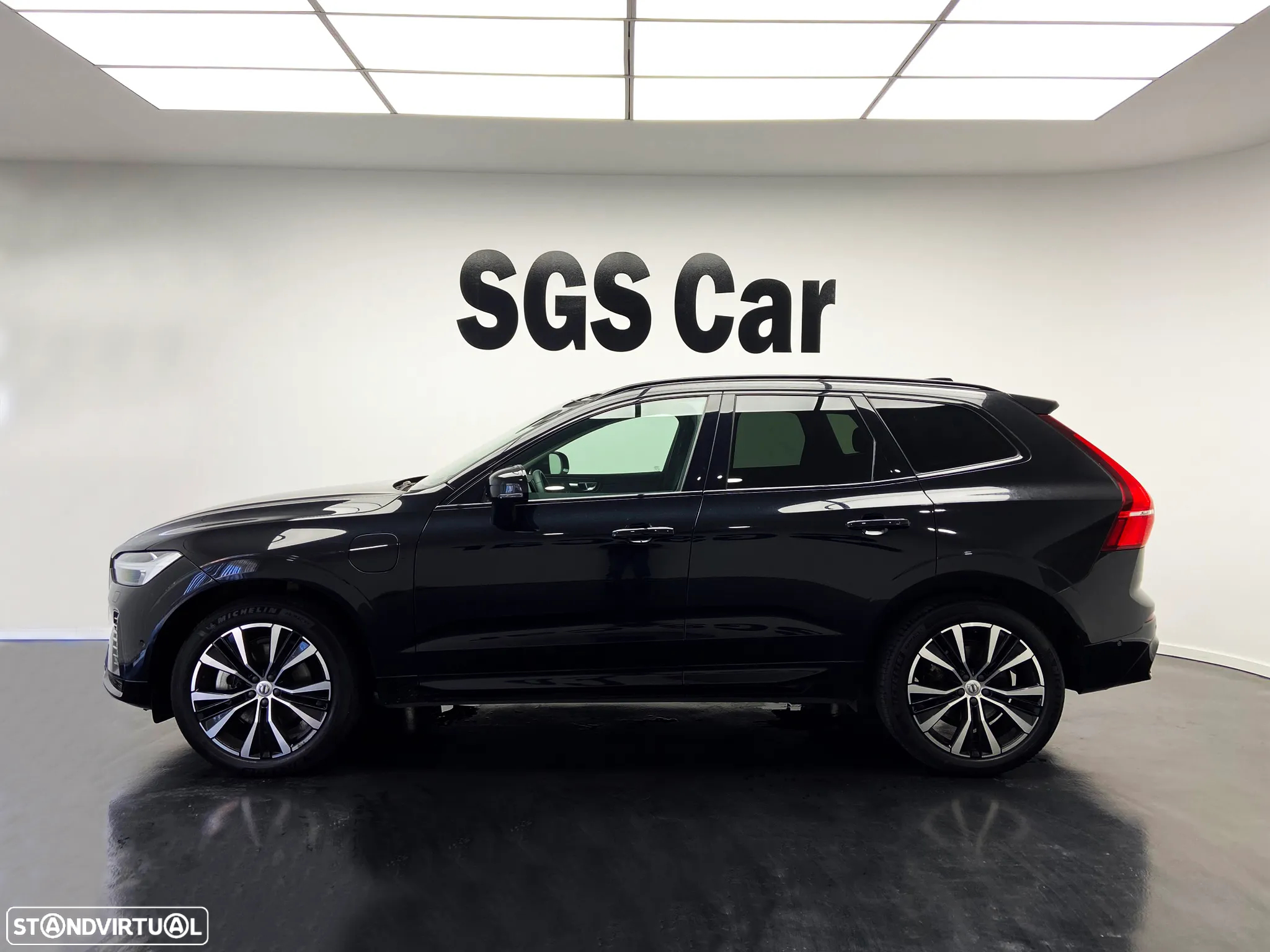 Volvo XC 60 2.0 T6 PHEV Plus Dark AWD - 2