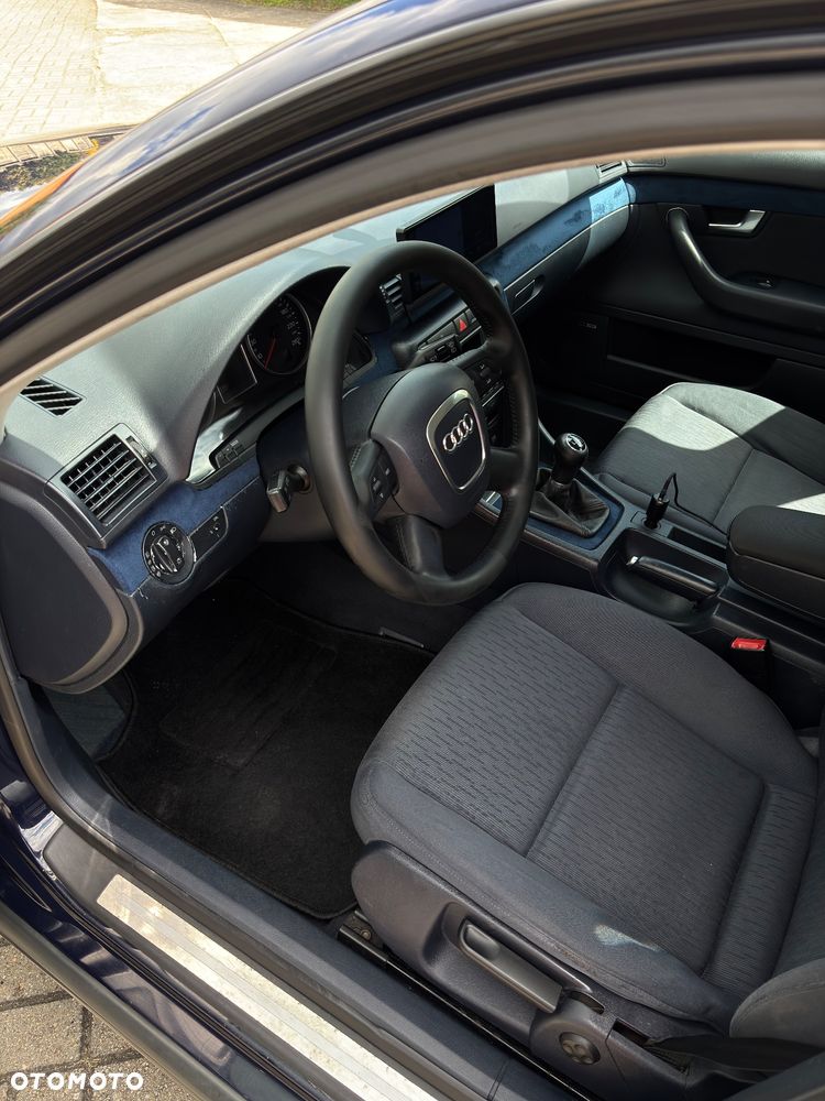 Audi A4 Avant 2.5 TDI - 16