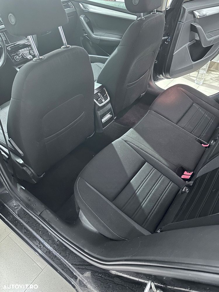 Skoda Octavia 2.0 TDI Style - 12