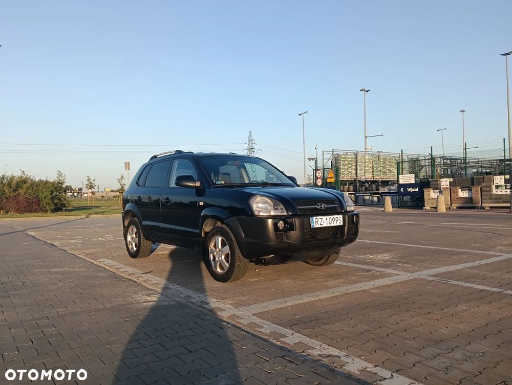 Hyundai Tucson 2.0 2WD GLS - 2