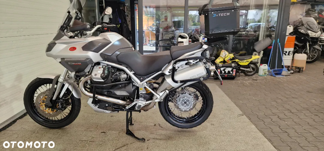 Moto Guzzi Stelvio - 22