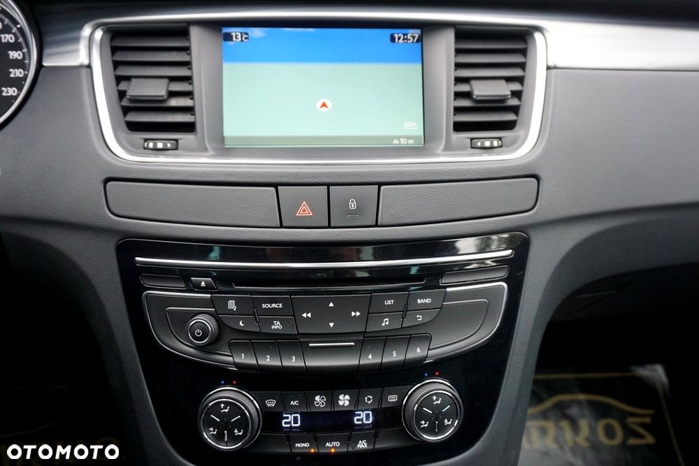Peugeot 508 RXH 2.0 HDi HYbrid4 - 28