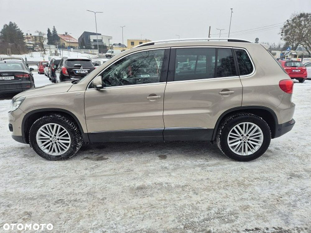 Volkswagen Tiguan - 12
