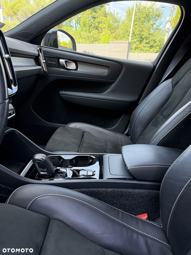 Volvo XC 40 T5 AWD R-Design - 8