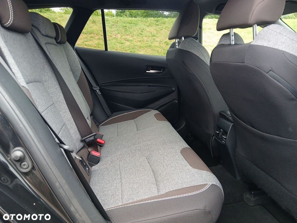 Toyota Corolla 2.0 Hybrid Trek - 14