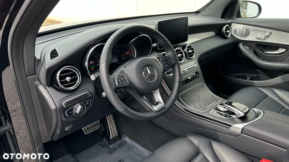 Mercedes-Benz GLC 300 4Matic 9G-TRONIC - 12