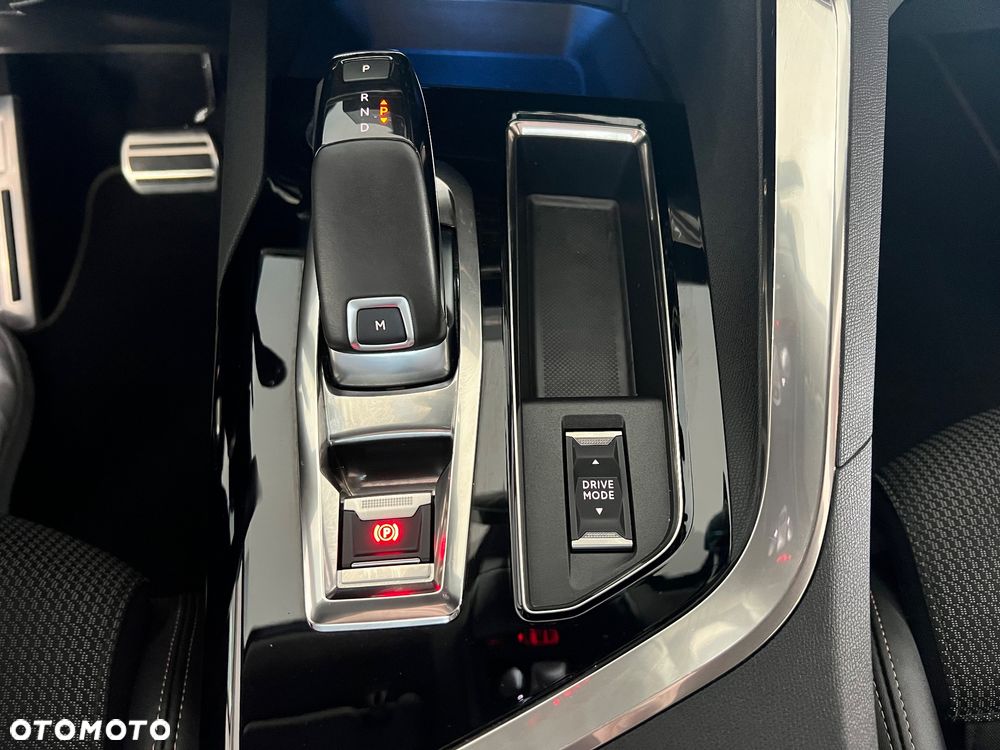 Peugeot 5008 1.6 PureTech GT Pack S&S EAT8 - 31