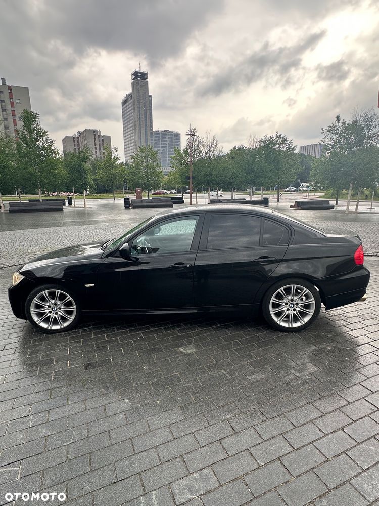 BMW Seria 3 318i Edition Sport - 8