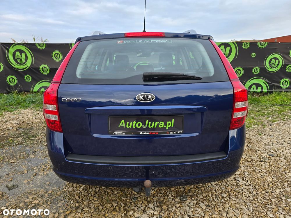Kia Ceed - 9