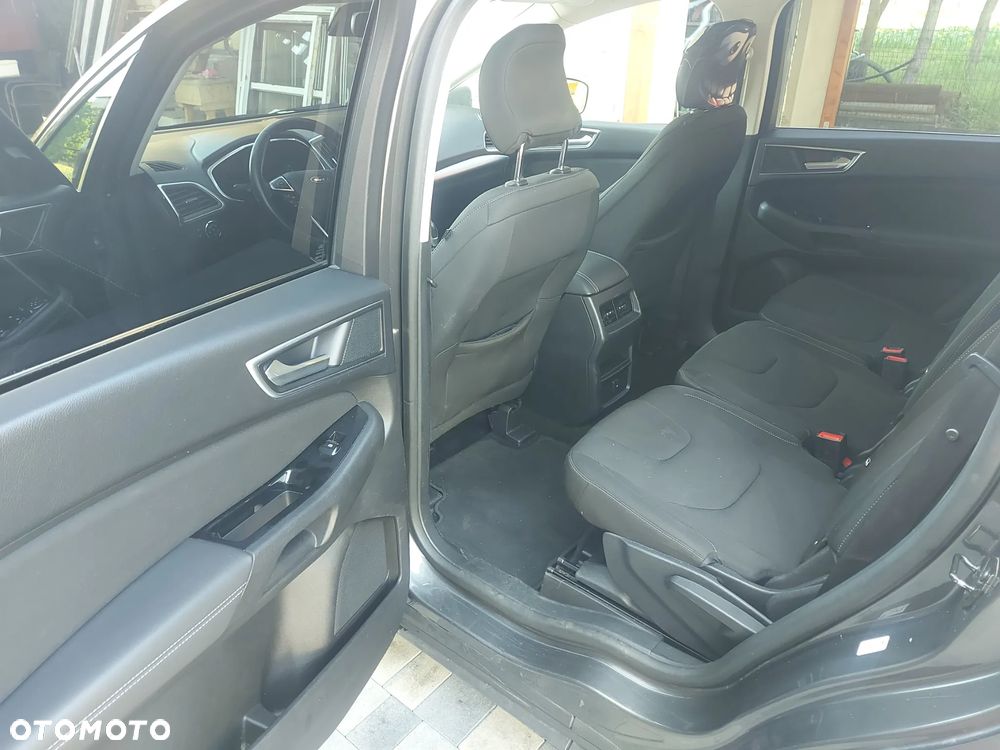 Ford S-Max - 11