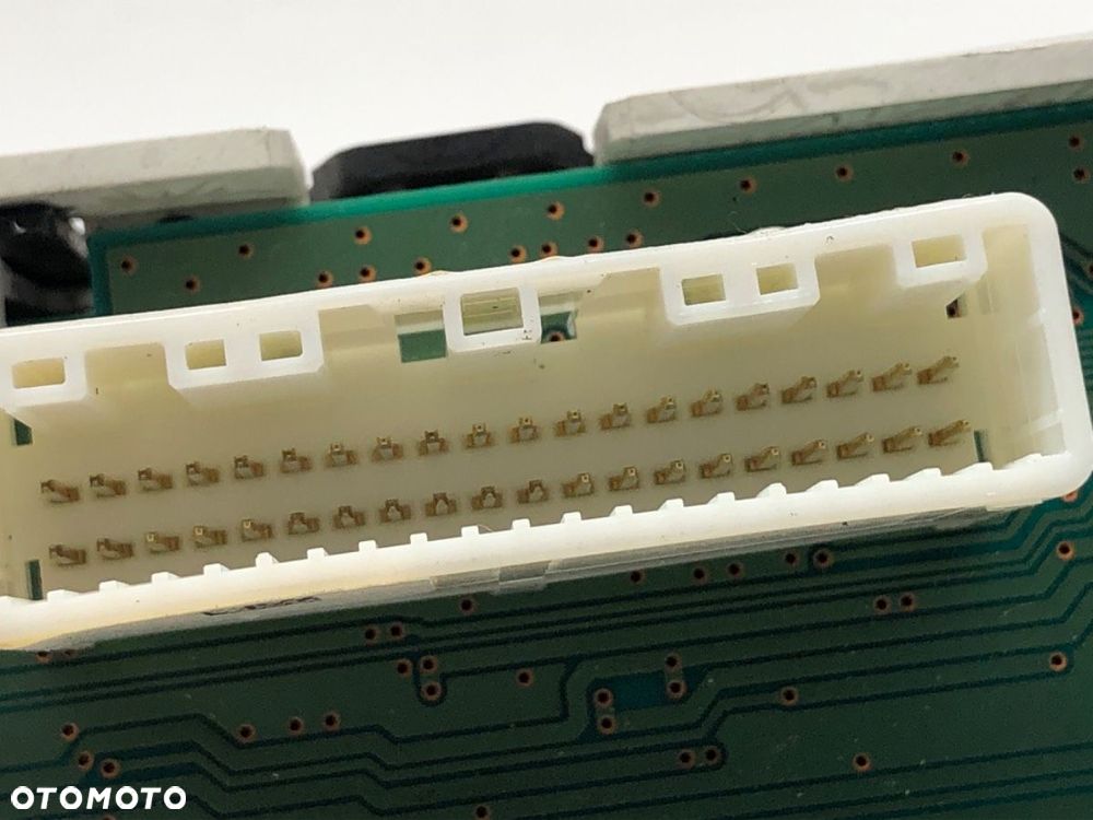 LICZNIK - 197.00 PLN - NISSAN MICRA III (K12) 2002 - 2010 1.2 16V 59 kW [80 KM] benzyna 2003 - 2010 - 4