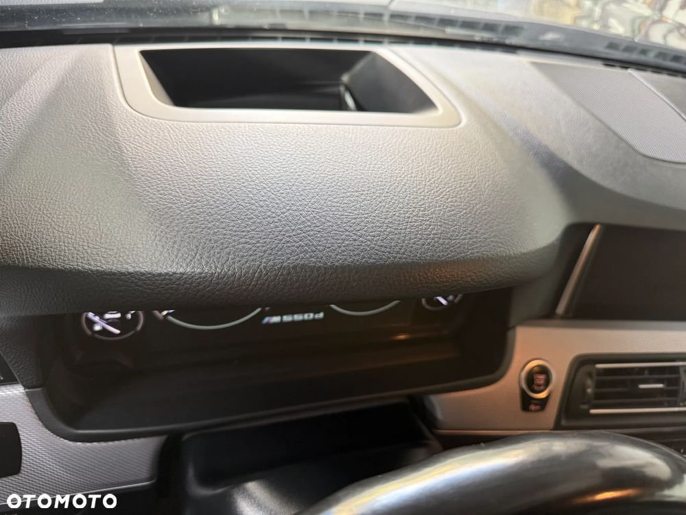 BMW Seria 5 M550d xDrive - 20