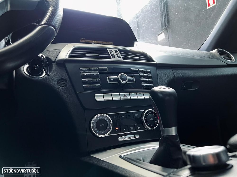Mercedes-Benz C 220 CDi Avantgarde BlueEfficiency - 19