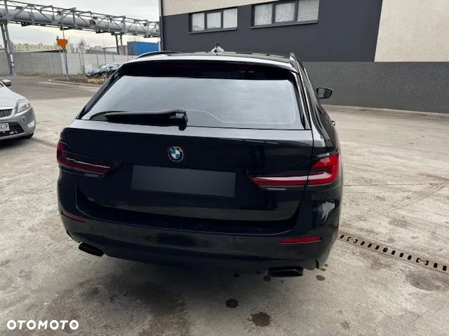 BMW Seria 5 520d - 11