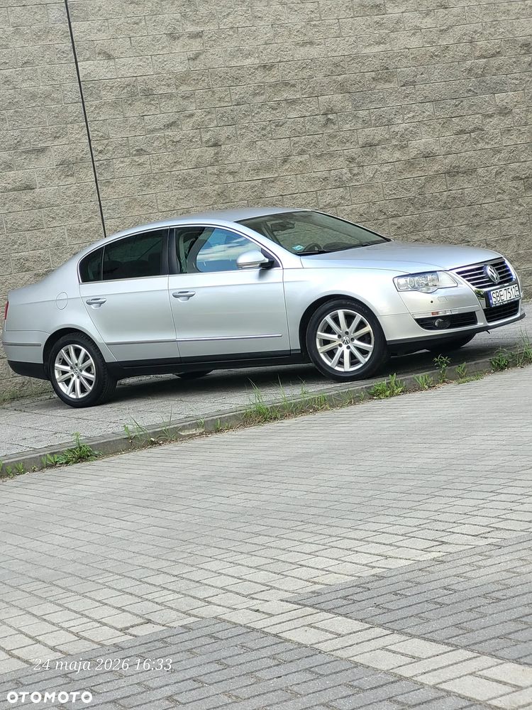 Volkswagen Passat 2.0 TDI DPF Highline DSG - 1