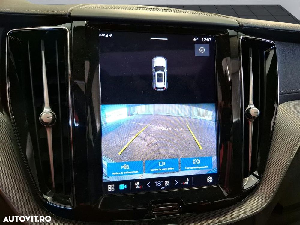 Volvo XC 60 T6 AWD Recharge Plus Bright - 11