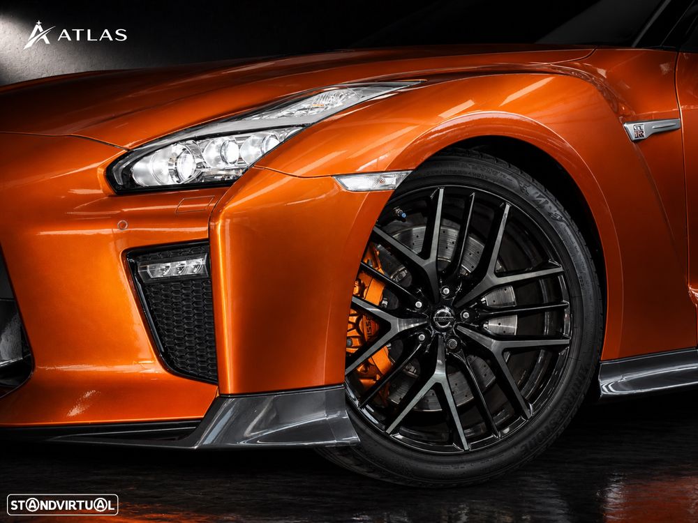 Nissan GT-R Prestige Edition - 11