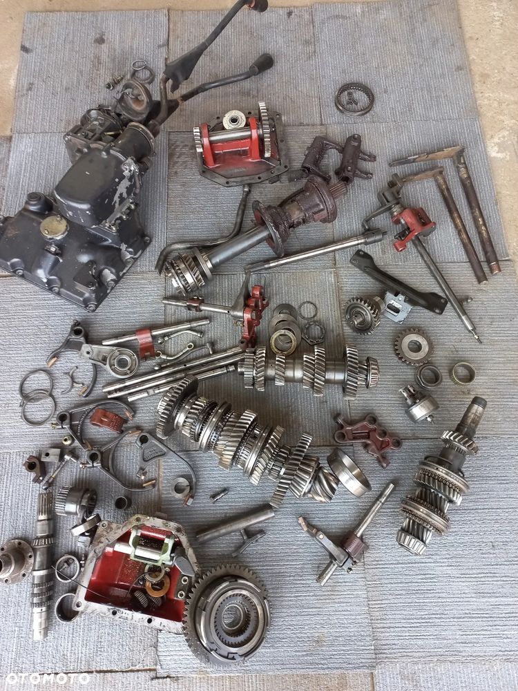 Części Deutz Agroprima,Agroxstra,Agrostar DX 4.31,4.51,4.30,4.50,4.61,4.68,4.71,4.78,wałek,koło zębate,synchronizator,obudowa,skrzynia biegów 4387322,przystawka napędu,atak,pompa,kabina,most,zwolnica,podnosnik - 1