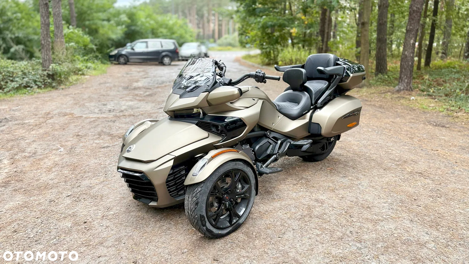 Can-Am Spyder - 11