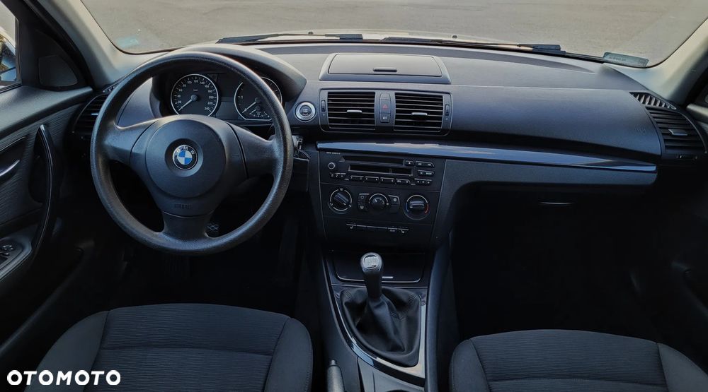 BMW Seria 1 118d - 11