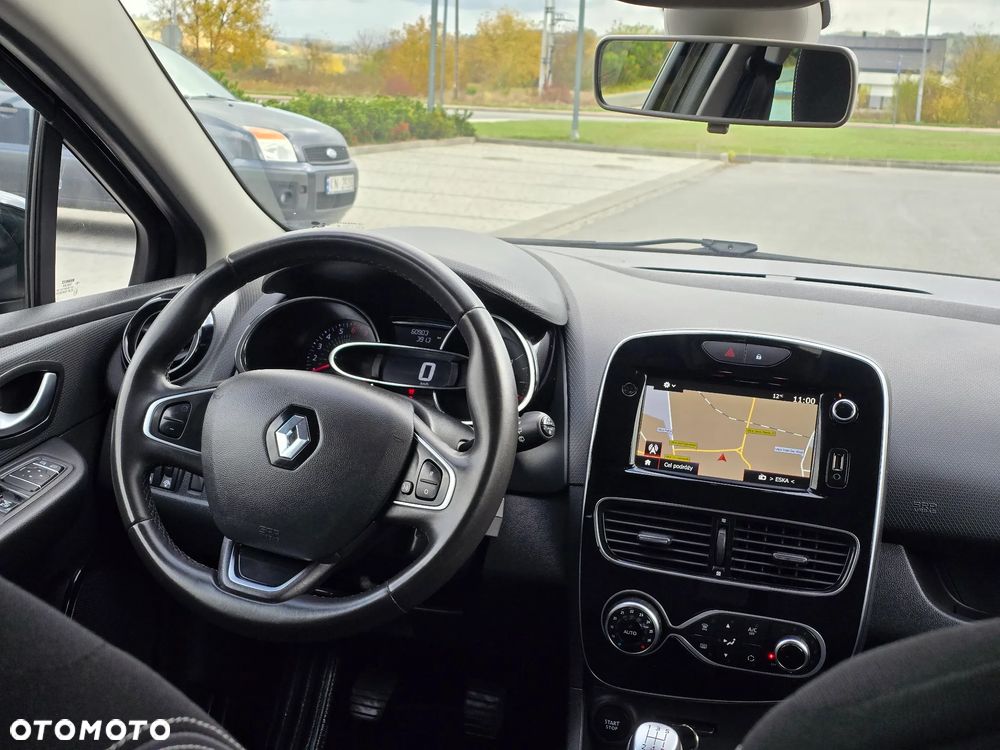 Renault Clio - 10