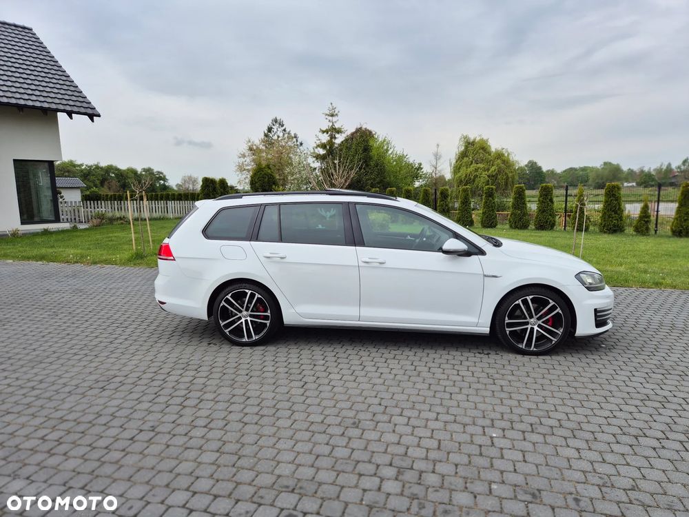 Volkswagen Golf GTD (BlueMotion Technology) - 25