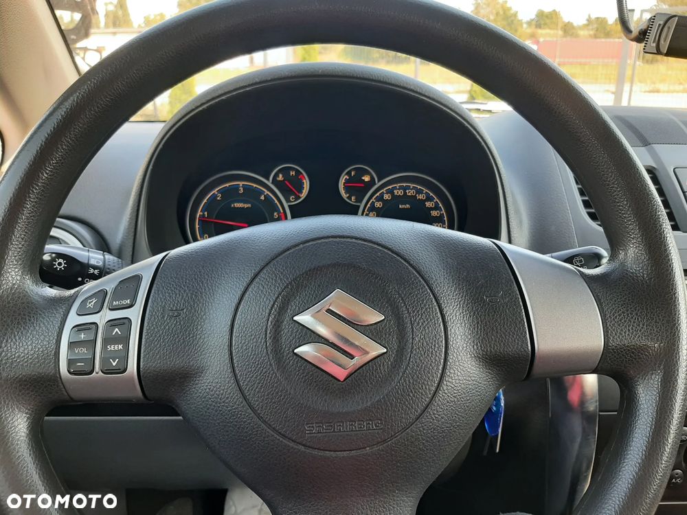 Suzuki SX4 - 18