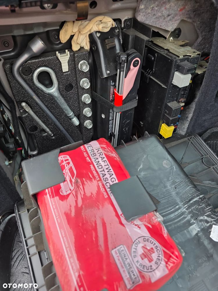 Mercedes-Benz Klasa C 180 Kompressor Avantgarde Sport Edition - 20