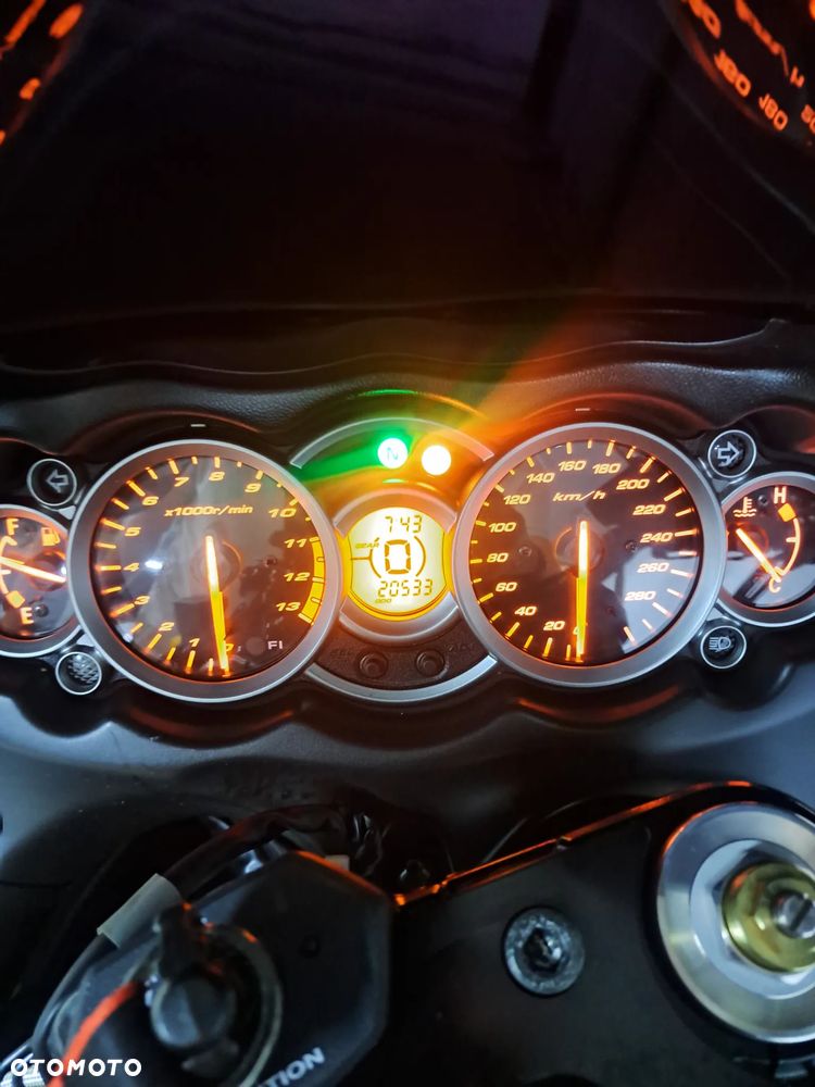 Suzuki Hayabusa - 5