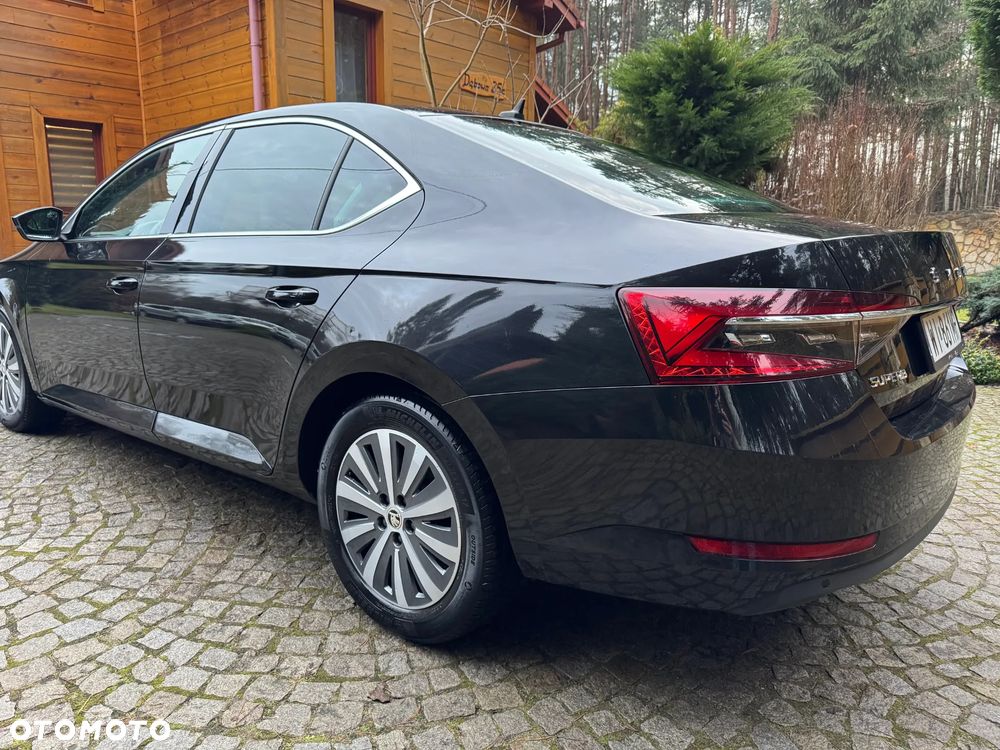 Skoda Superb 1.5 TSI Style DSG - 4