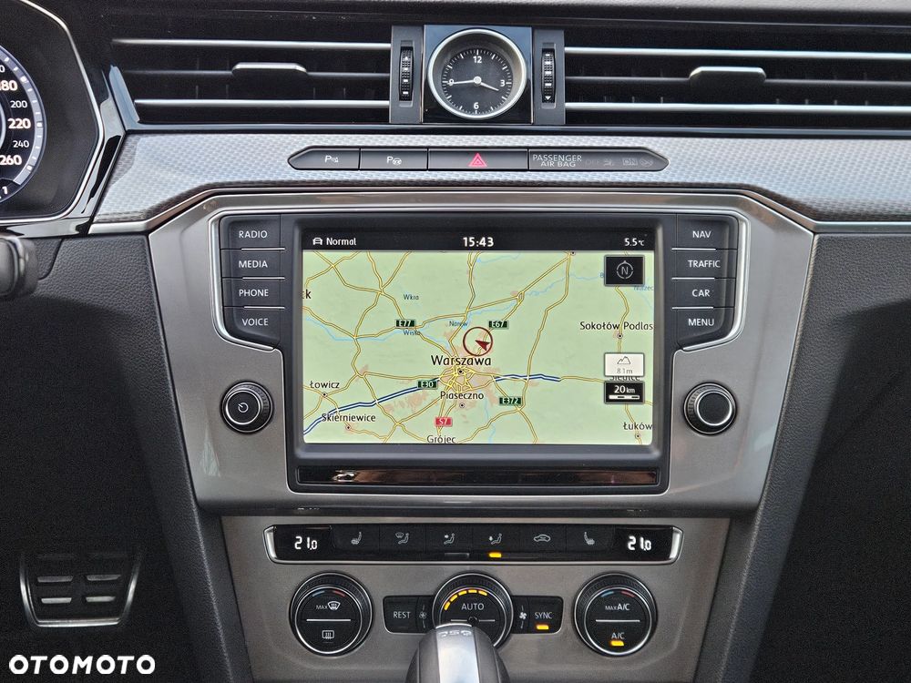 Volkswagen Passat Variant 2.0 TDI SCR 4Motion DSG Highline - 22