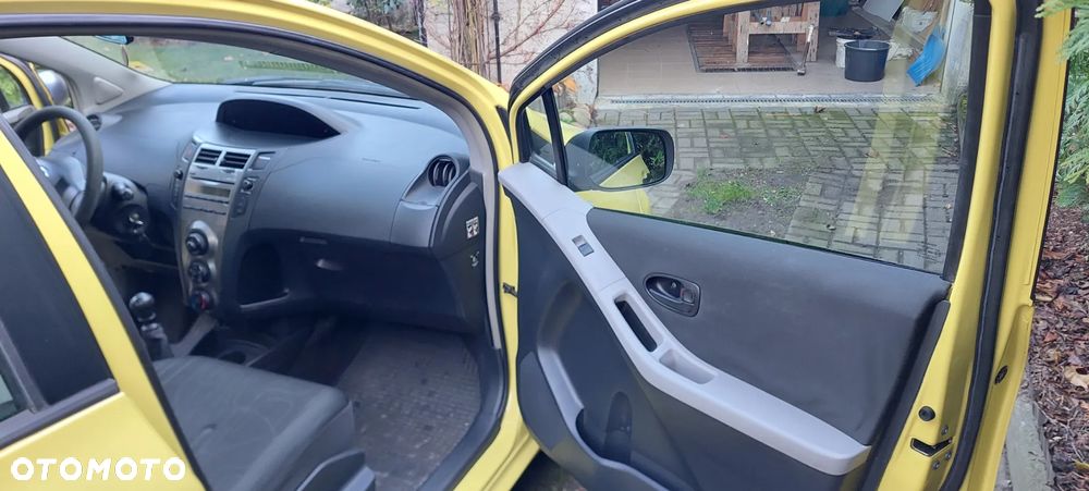 Toyota Yaris 1.33 Luna - 14