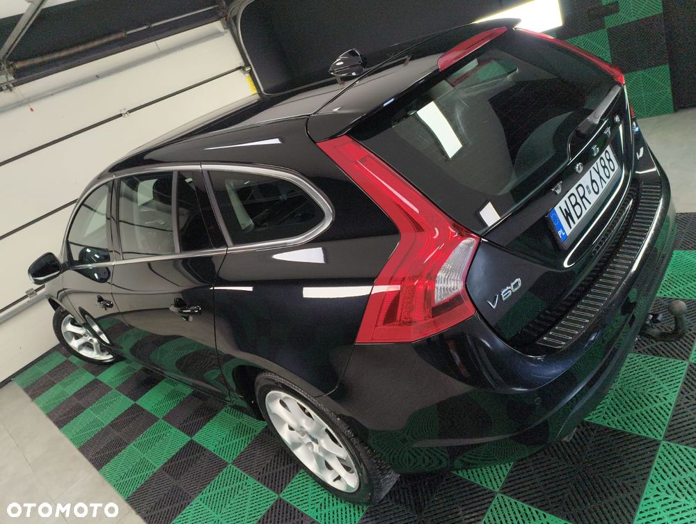 Volvo V60 D2 Kinetic - 17
