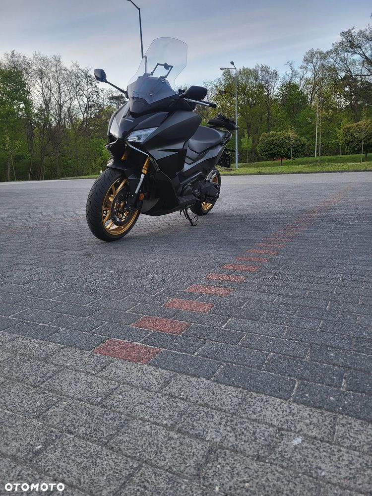 Honda NSS - 1