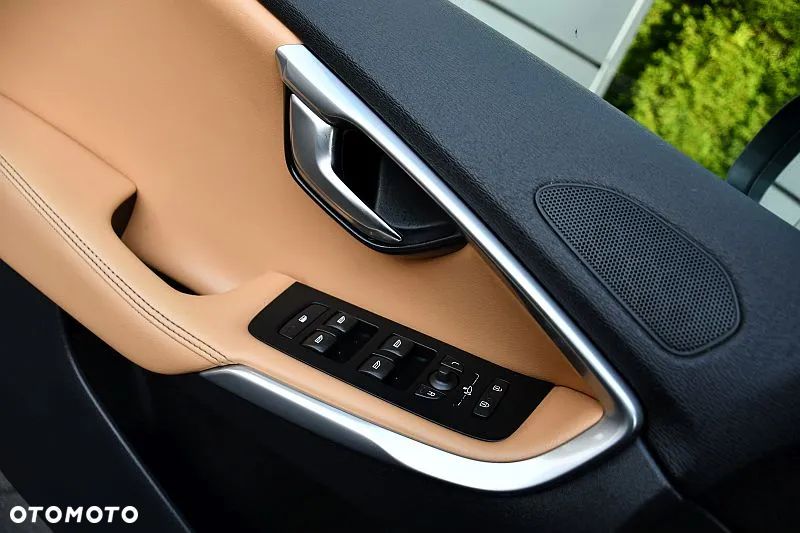 Volvo V40 D2 Drive-E SCR Inscription - 18