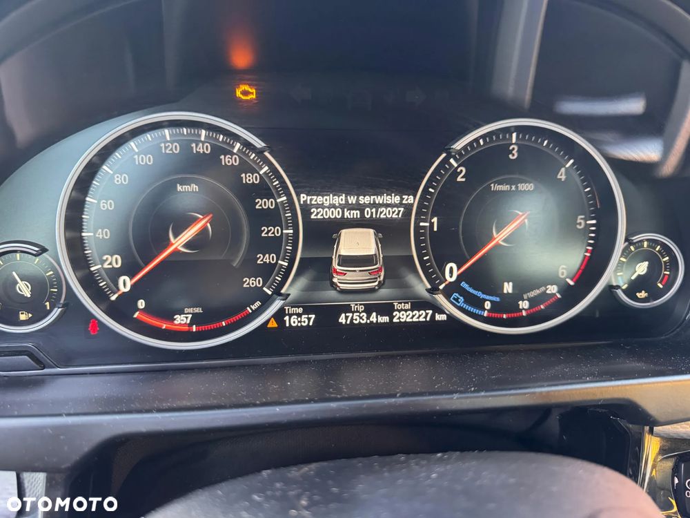 BMW X5 xDrive30d - 25