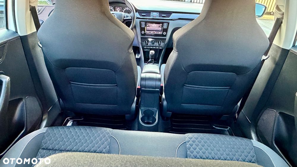 Skoda RAPID Spb 1.0 TSI Ambition - 19