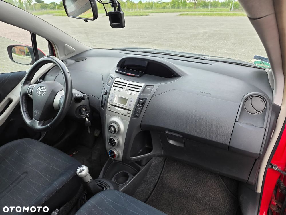 Toyota Yaris 1.0 VVT-i Sol - 14