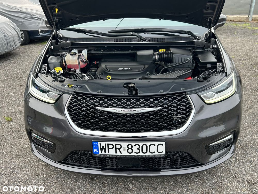 Chrysler Pacifica - 10