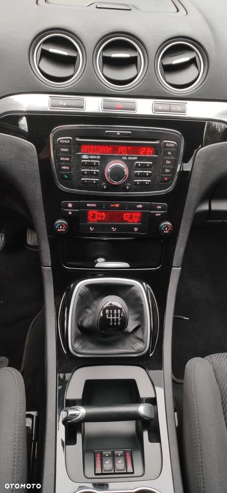 Ford S-Max 2.0 TDCi DPF Titanium - 14