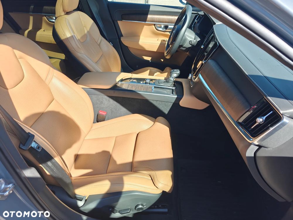 Volvo V90 Cross Country T6 AWD - 13