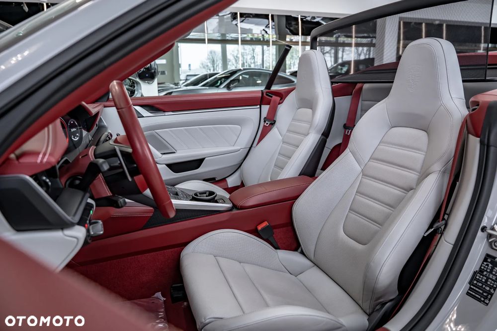 Porsche 911 Turbo S - 26