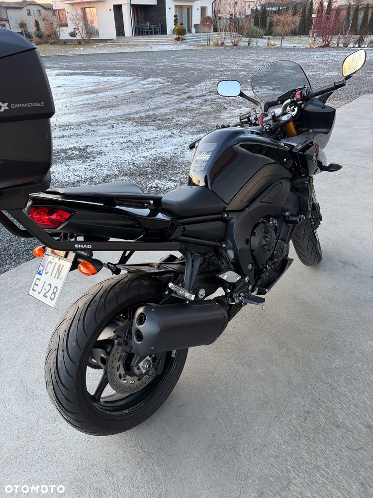 Yamaha FZ8 - 4