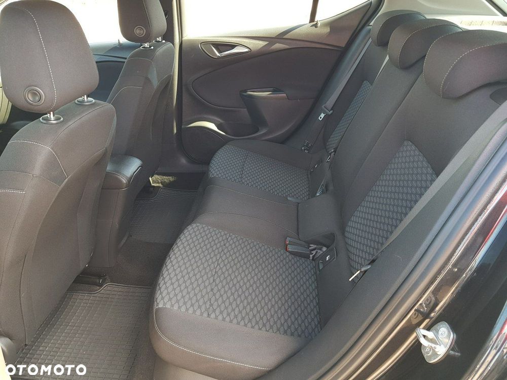 Opel Astra 1.4 Turbo Edition - 11