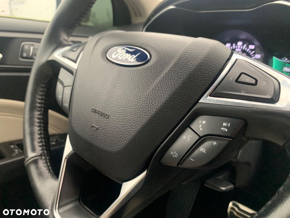 Ford Mondeo 2.0 EcoBoost Titanium - 11