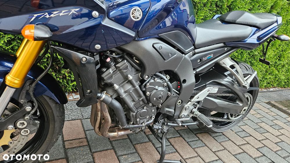 Yamaha FZ - 22