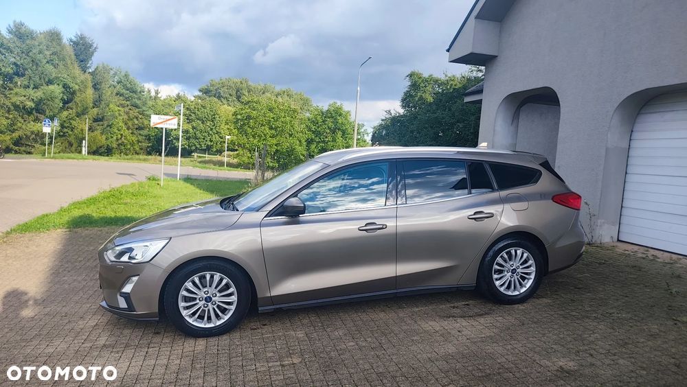 Ford Focus 2.0 EcoBlue Titanium - 17