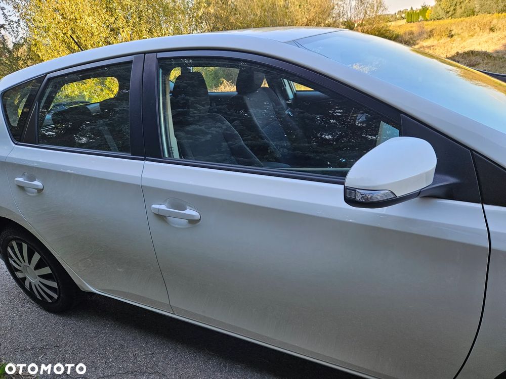 Toyota Auris 1.33 Dual-VVT-i Edition - 11